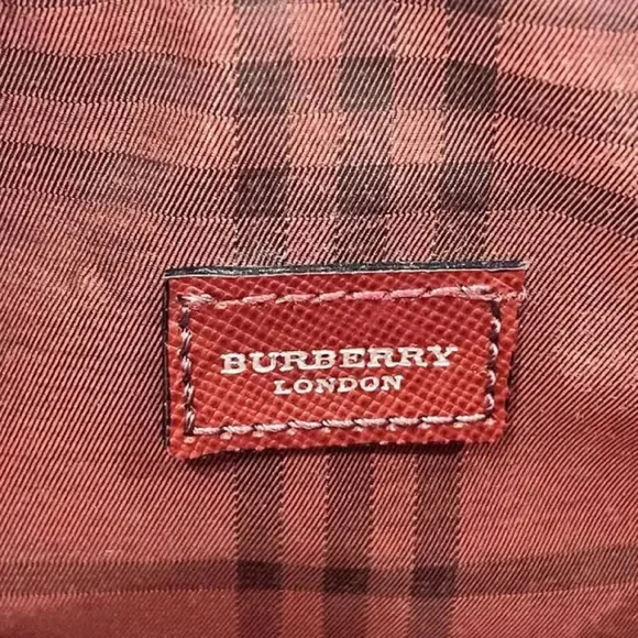 Burberry - Small Shoulder Bag - Picture 9 of 16